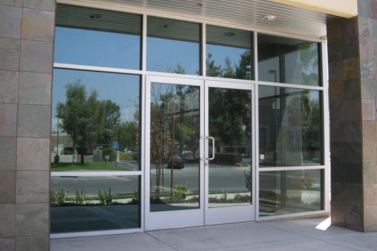 Lincoln-commercial-door-repair