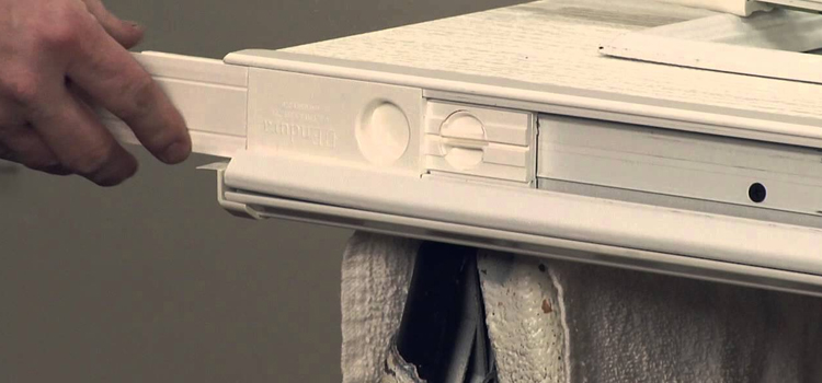 aluminum storefront door repair Lincoln