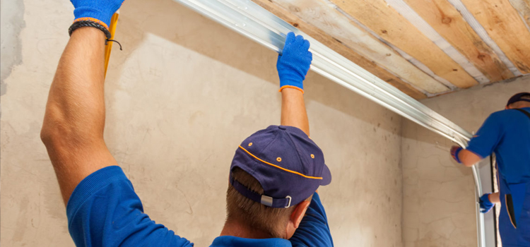 commercial overhead garage door repair in Lincoln
